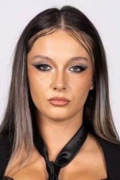 Zeynep Oktay - Actor Profile Photo