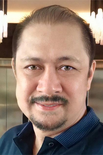 Omar Flores - Actor Profile Photo
