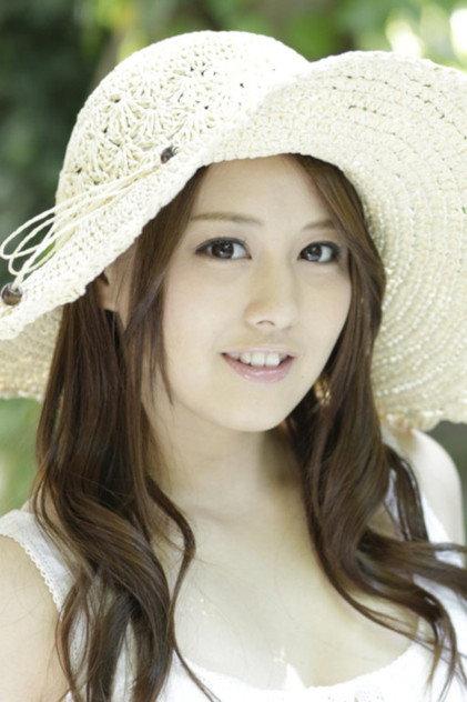 Beni Itô - Actor Profile Photo