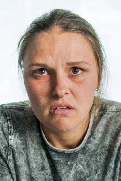 Tinne Ceuppens - Actor Profile Photo