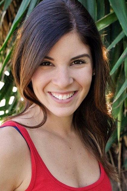 Nicole Cinaglia - Actor Profile Photo