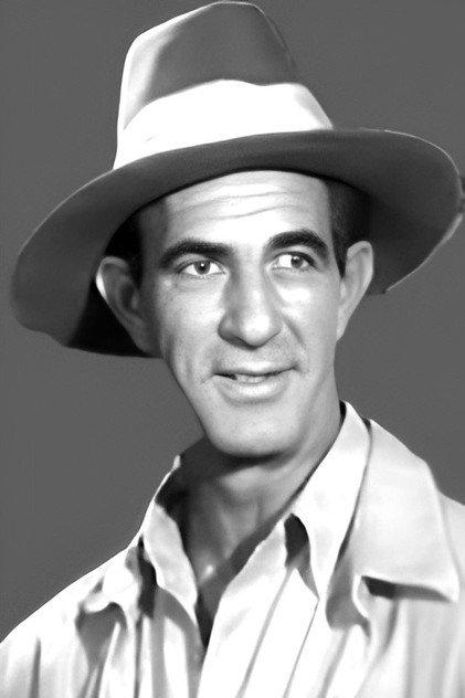 Sol Gorss - Actor Profile Photo