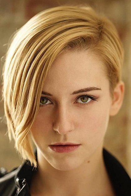 Celine du Tertre - Actor Profile Photo