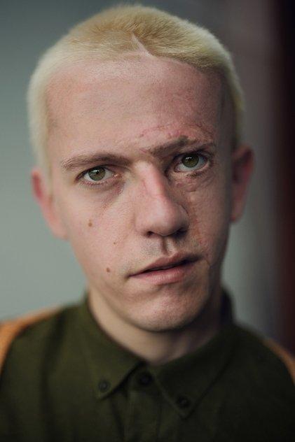 Robert Rhodes - Actor Profile Photo