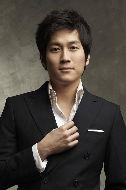 Kim Young Moo - Actor Profile Photo