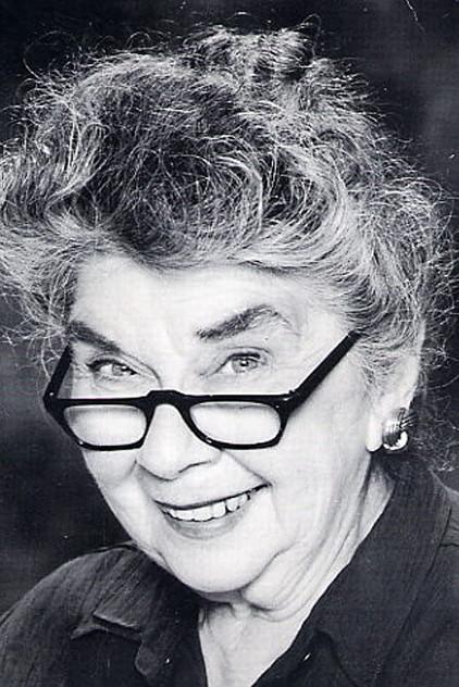 Helen Slayton-Hughes - Actor Profile Photo