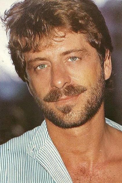 Flávio Galvão - Actor Profile Photo