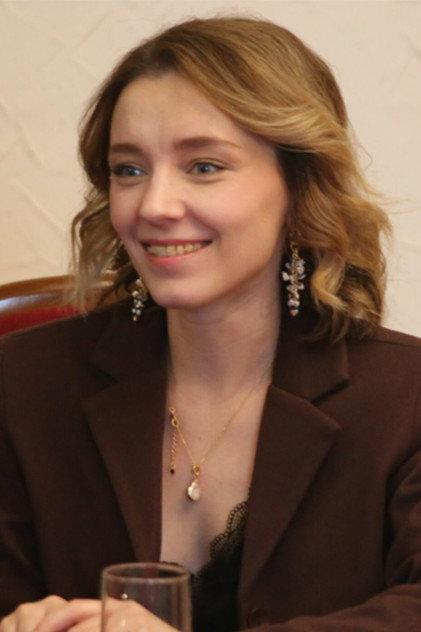 Anna Orazbaeva - Actor Profile Photo