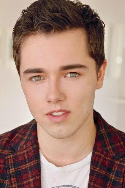 Alex Ferris - Actor Profile Photo