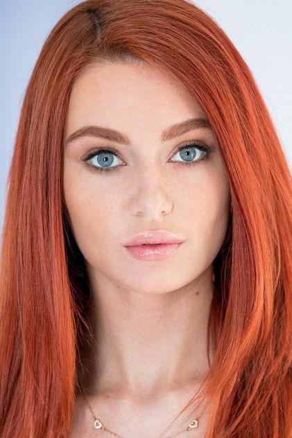 Lacy Lennon - Actor Profile Photo