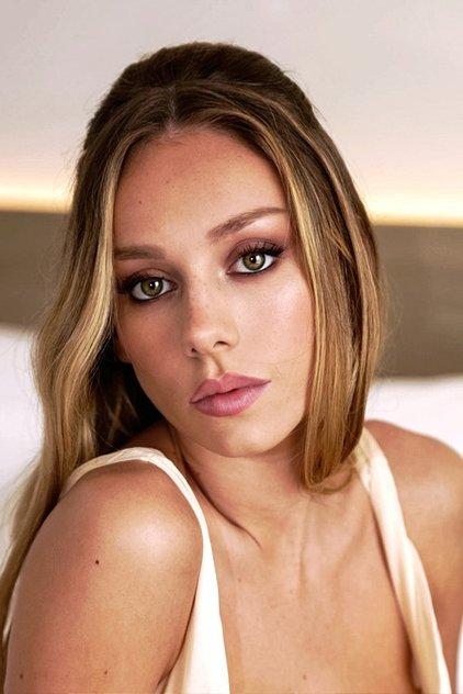 Ester Expósito - Actor Profile Photo