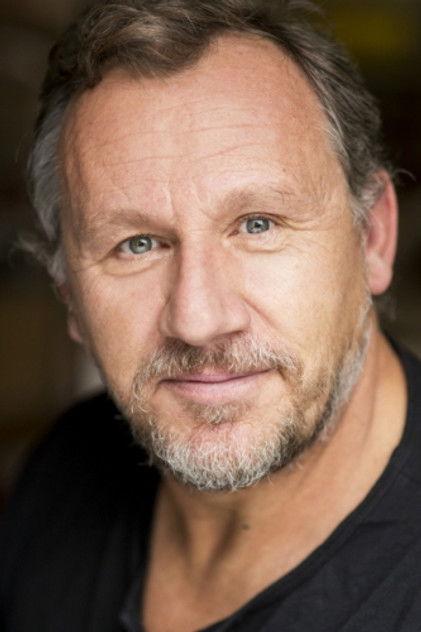 Andrew Grainger - Actor Profile Photo