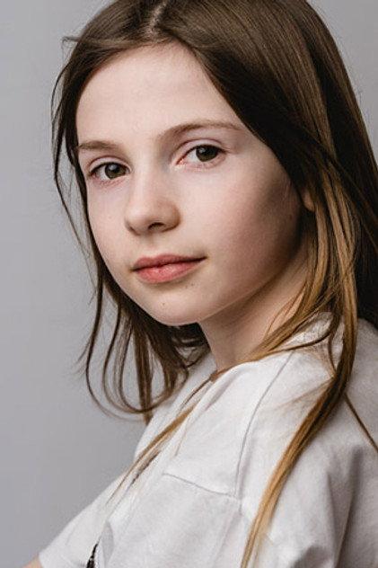 Zoë Baier - Actor Profile Photo