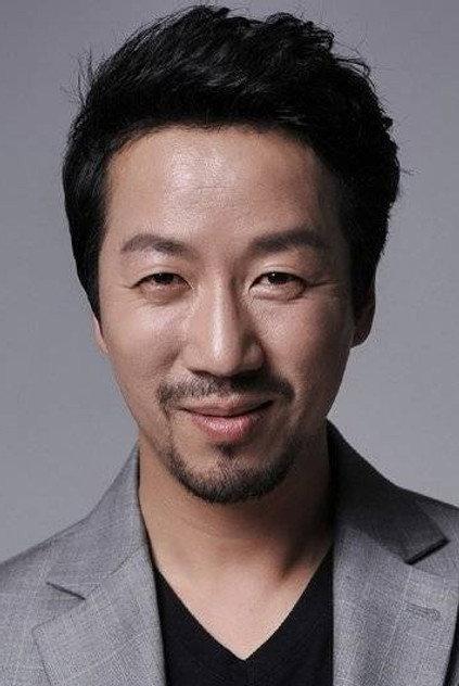 Jung Kyung-hoon - Actor Profile Photo