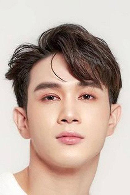 Chattrin Chotticomporn - Actor Profile Photo