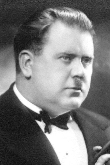 Fred Emney - Actor Profile Photo