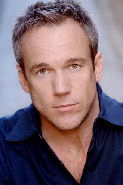 Edward Kerr - Actor Profile Photo