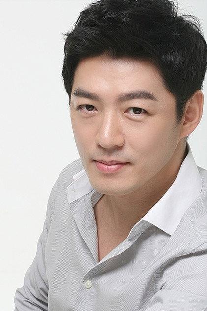 Jung You-seok - Actor Profile Photo