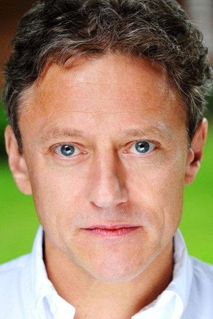 Axel Pape - Actor Profile Photo
