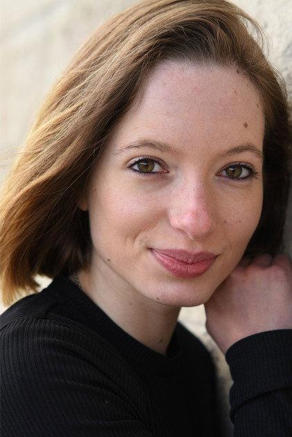 Loly Toublanc - Actor Profile Photo