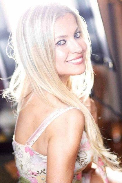 Anna Kulinova - Actor Profile Photo