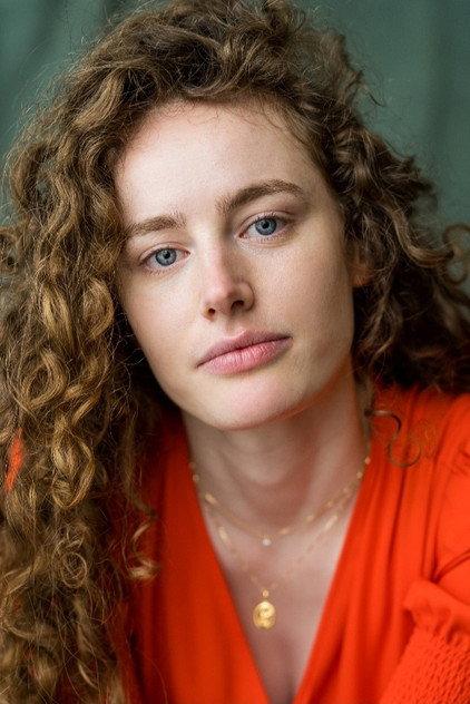 Dolores Devaujany - Actor Profile Photo