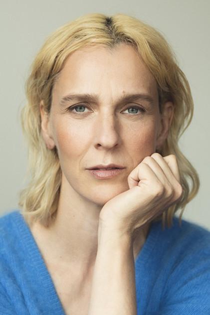 Amélie Dallaire - Actor Profile Photo