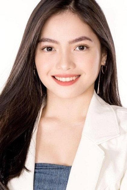 Madeleine Red - Actor Profile Photo