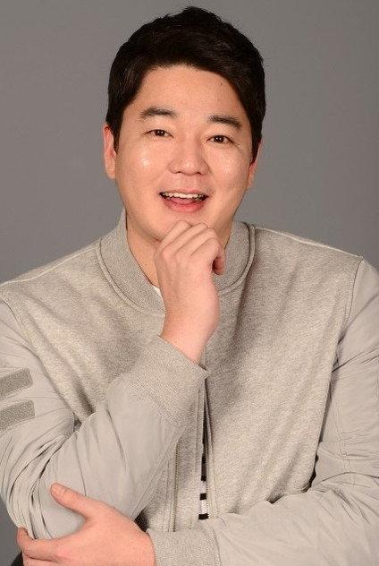 Moon Ji-yoon - Actor Profile Photo