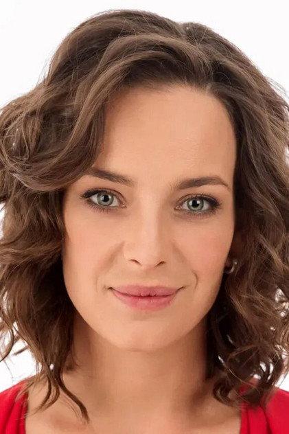 Anna Popova - Actor Profile Photo