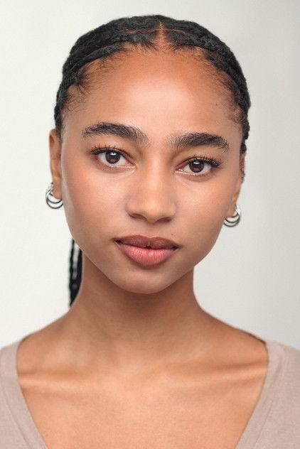 Tayler Buck - Actor Profile Photo
