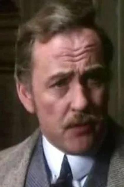 Oliver Maguire - Actor Profile Photo