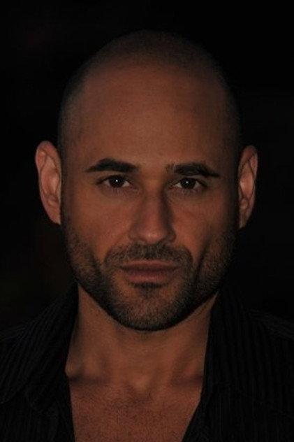 Toi Rose - Actor Profile Photo