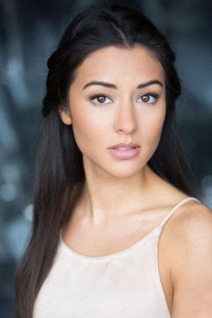 Naomi Willow - Actor Profile Photo