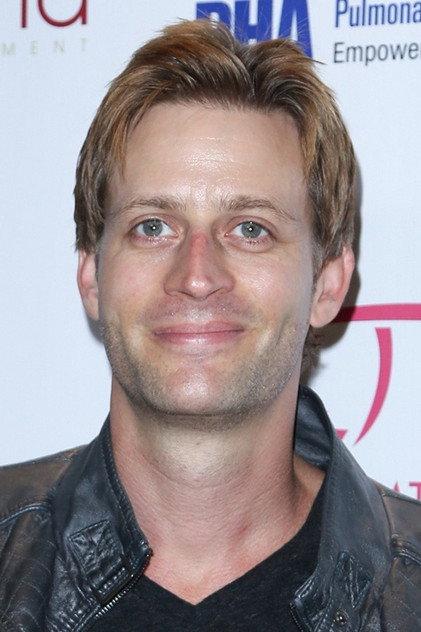 Garrett Brawith - Actor Profile Photo