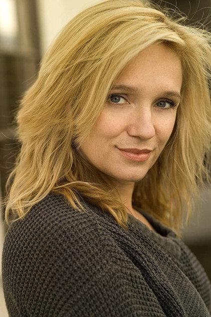 Lisa Langlois - Actor Profile Photo