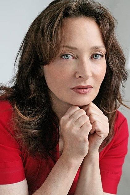 Catherine Lloyd Burns - Actor Profile Photo