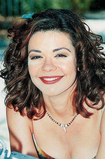 Georgia Apostolou - Actor Profile Photo