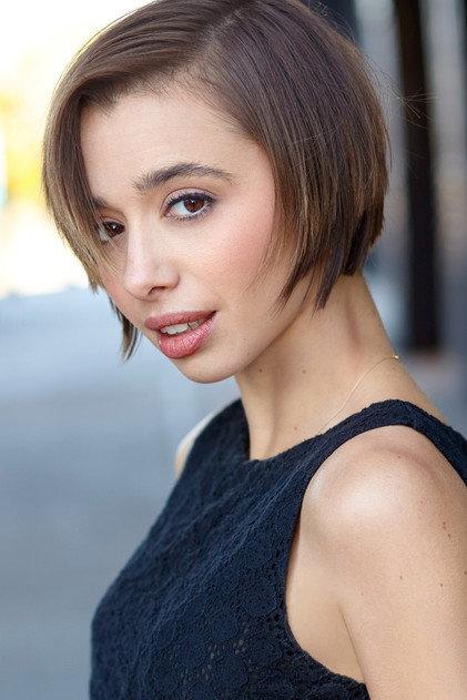 Emma Caymares - Actor Profile Photo