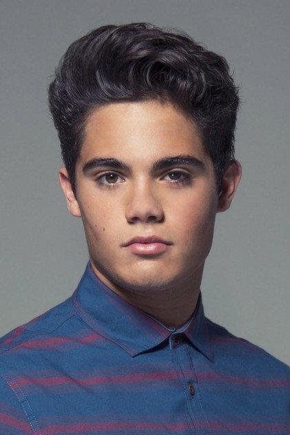 Emery Kelly - Actor Profile Photo
