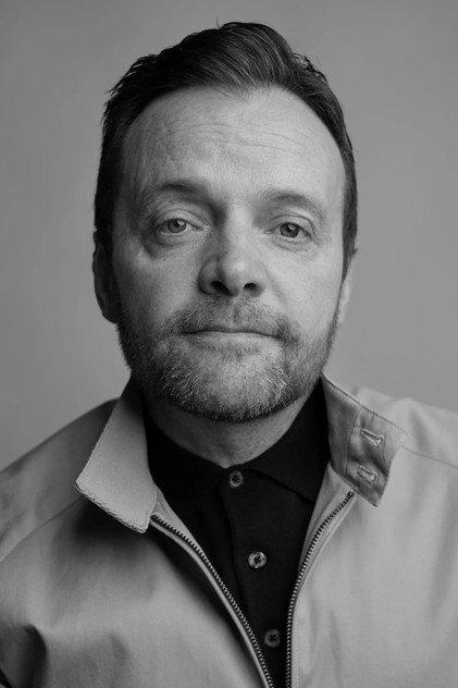 Simon Jennings - Actor Profile Photo