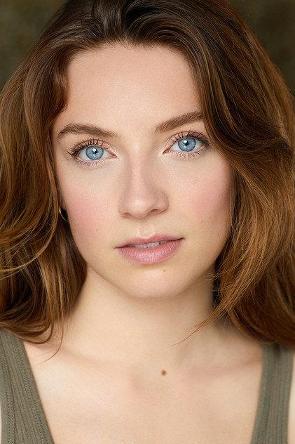 Courtney Grosbeck - Actor Profile Photo