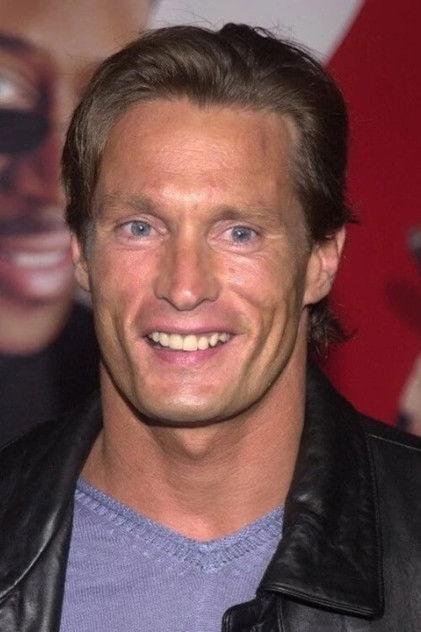 Brett Harrelson - Actor Profile Photo