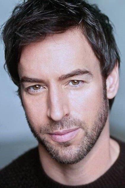 Steve West - Actor Profile Photo