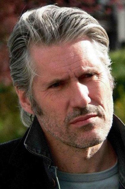Harry Cleven - Actor Profile Photo