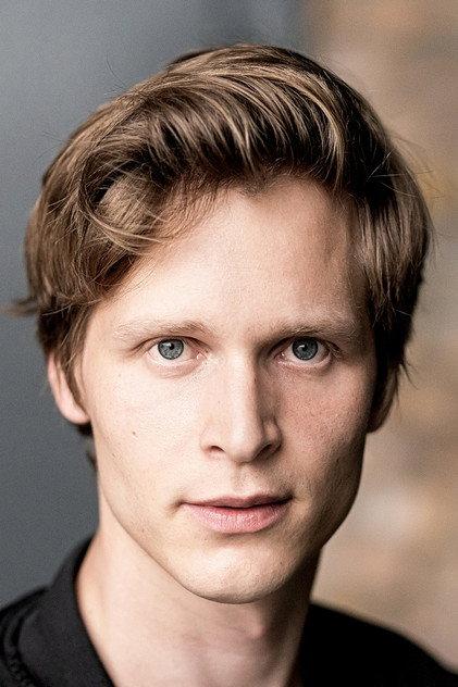 Saladin Dellers - Actor Profile Photo