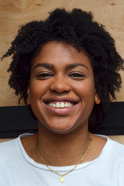 Zoë van der Kust - Actor Profile Photo