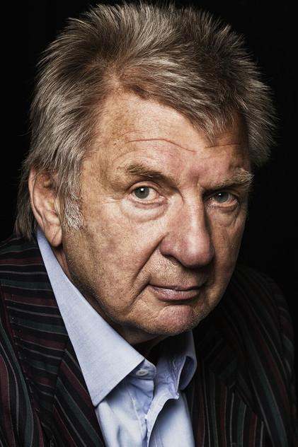 Werner Schneyder - Actor Profile Photo