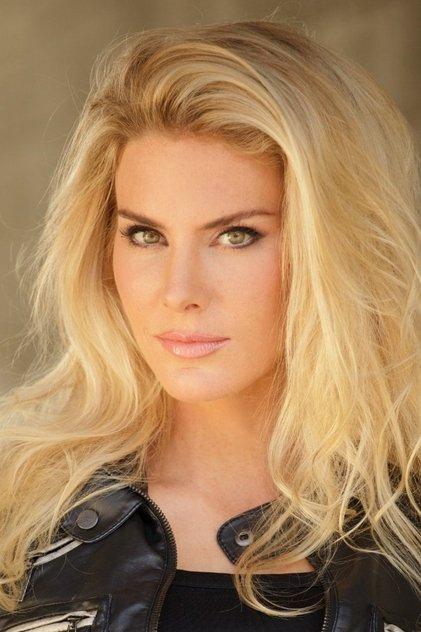 Kelly Greyson - Actor Profile Photo