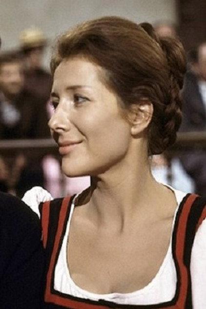 Veronika Fitz - Actor Profile Photo